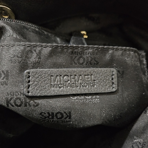 Michael Kors Jet Set Chain Navy Blue Pebble Leather Tote/Handbag - Picture 10 of 12